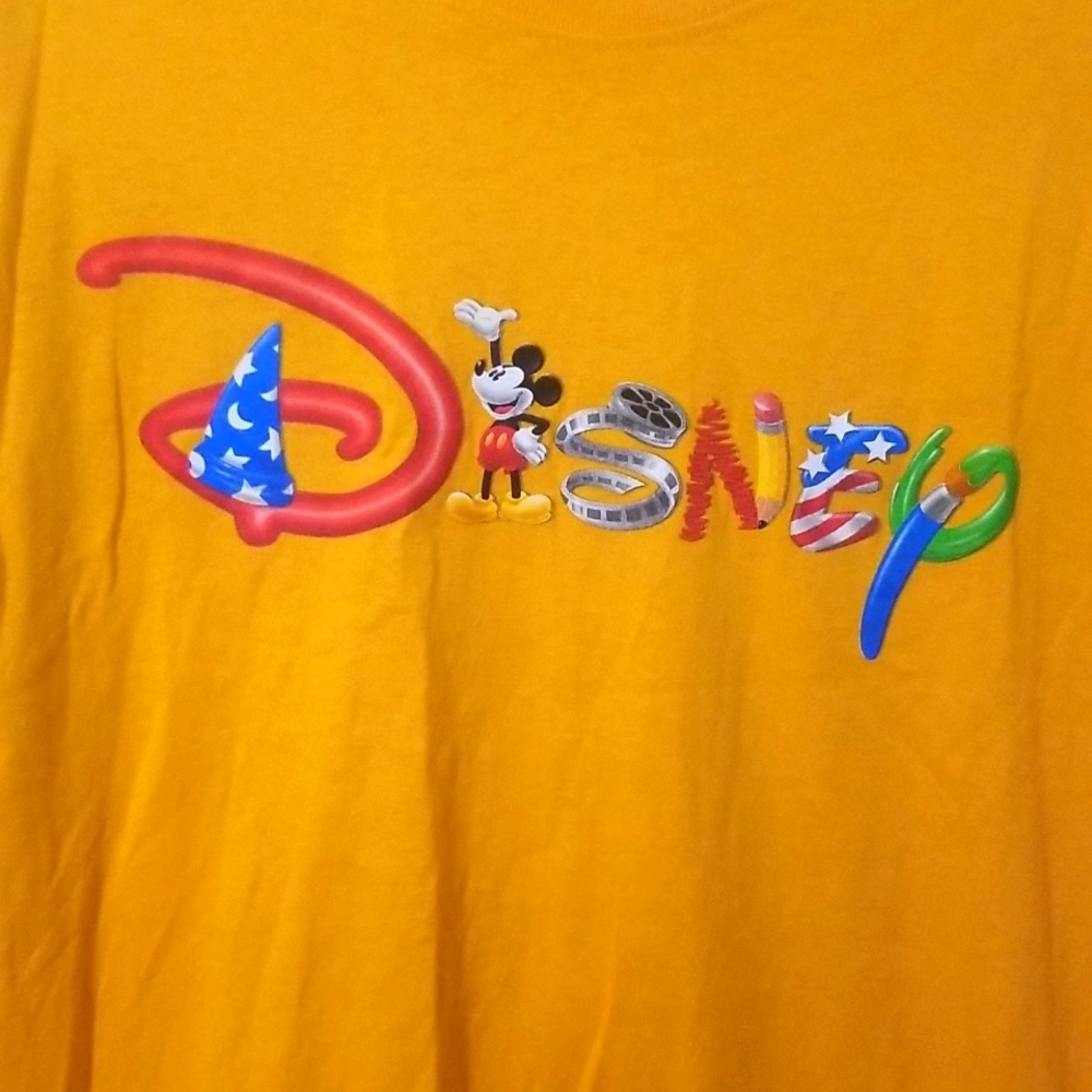 Disney T-Shirt - Picture 2 of 4